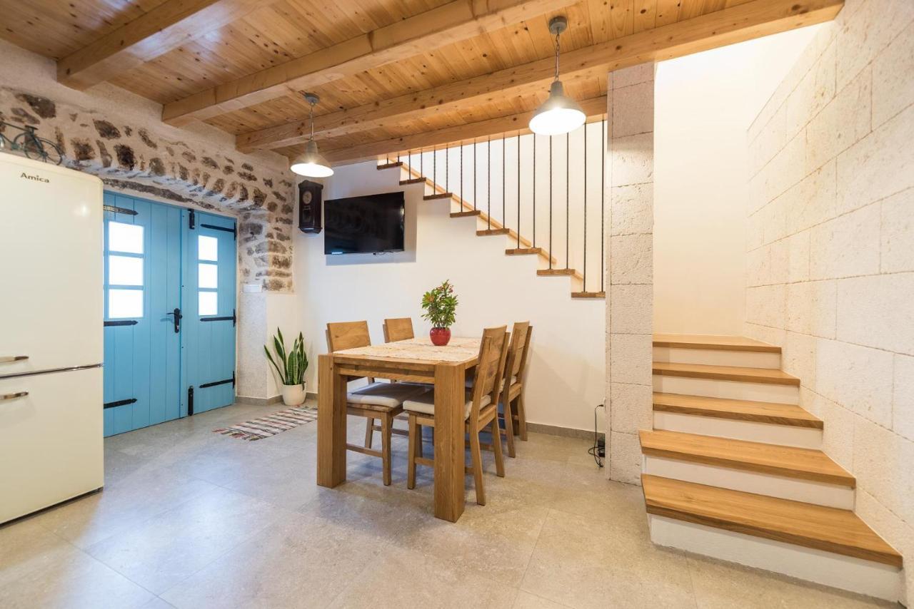 Holiday Home Lipa Nasa Nevidane Екстер'єр фото