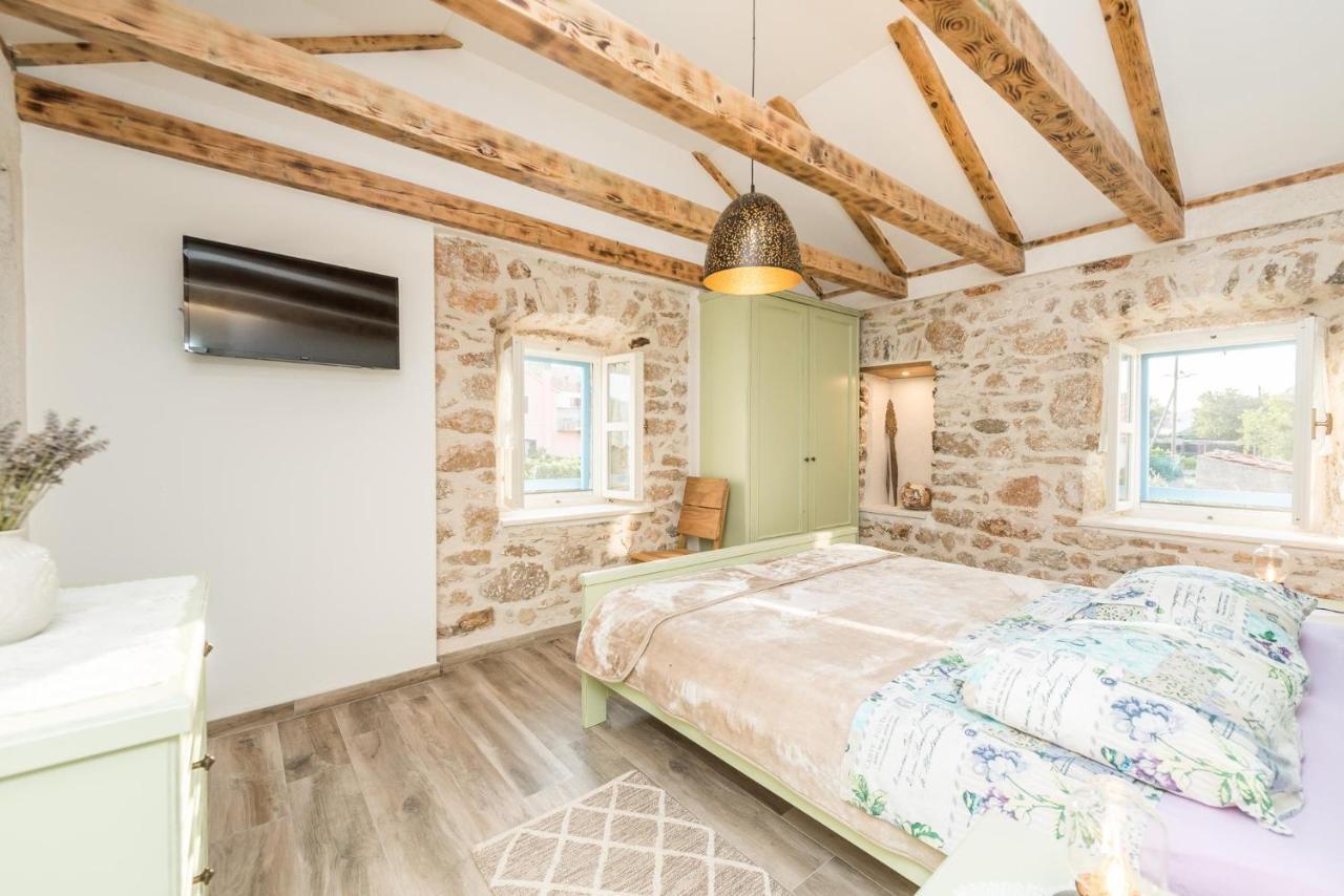 Holiday Home Lipa Nasa Nevidane Екстер'єр фото